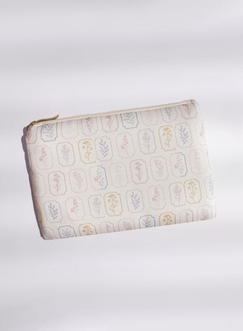 Design 22 Makeup Bag - Khotwh